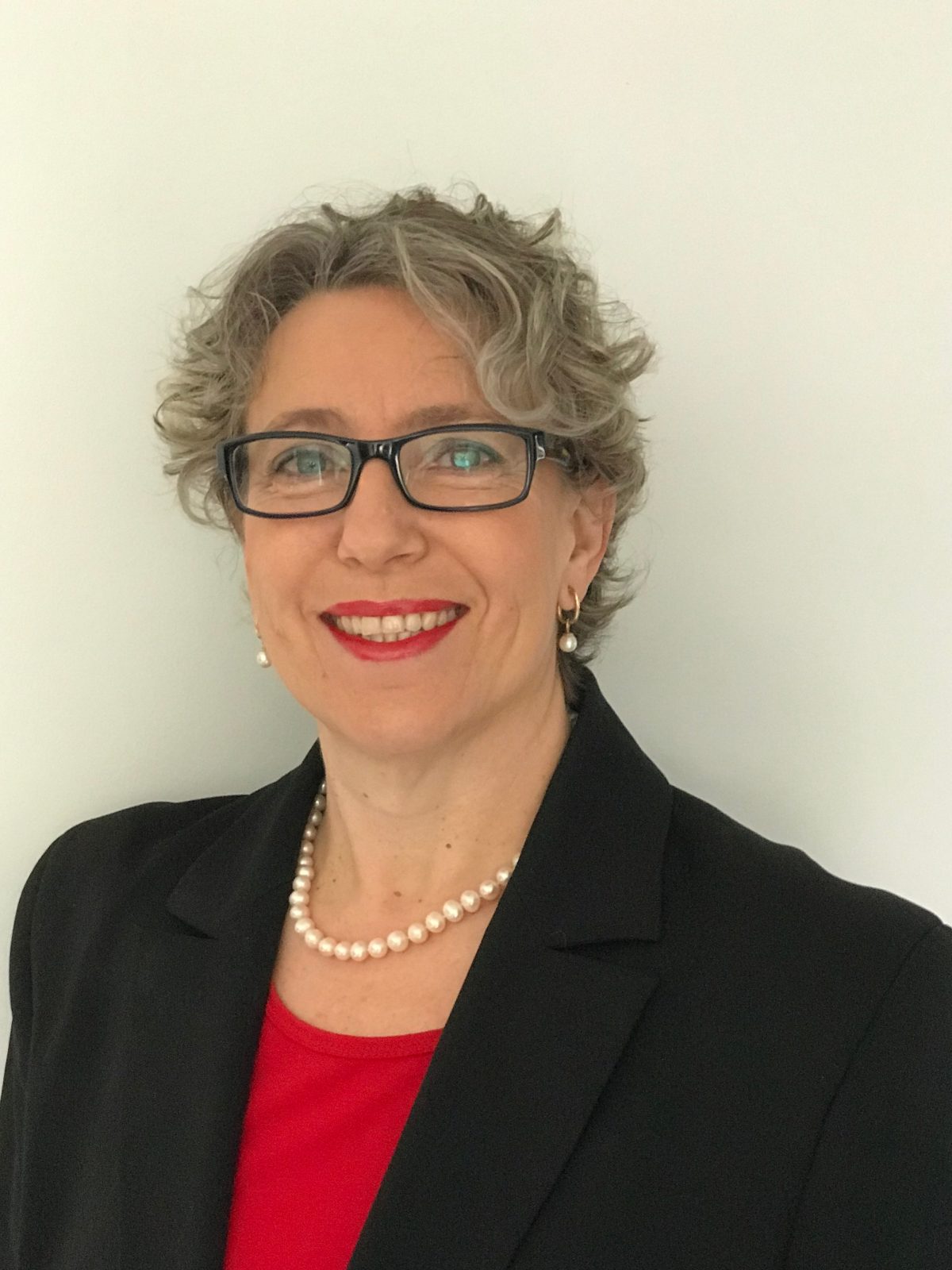 Elisa Mayenco, Bookkeeper from First Class Accounts Redcliffe 
