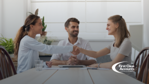 Image of individuals thinking about joining a bookkeeping franchise